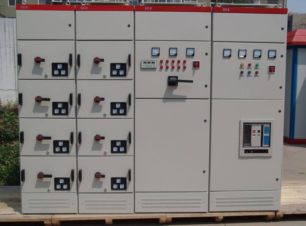 解析抽出式電氣開關(guān)柜 知名廠家、主流品牌、產(chǎn)品圖片與行業(yè)熱帖全覽